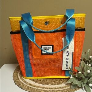 Sig on Smith Ila Swim Hayn Beach Bag